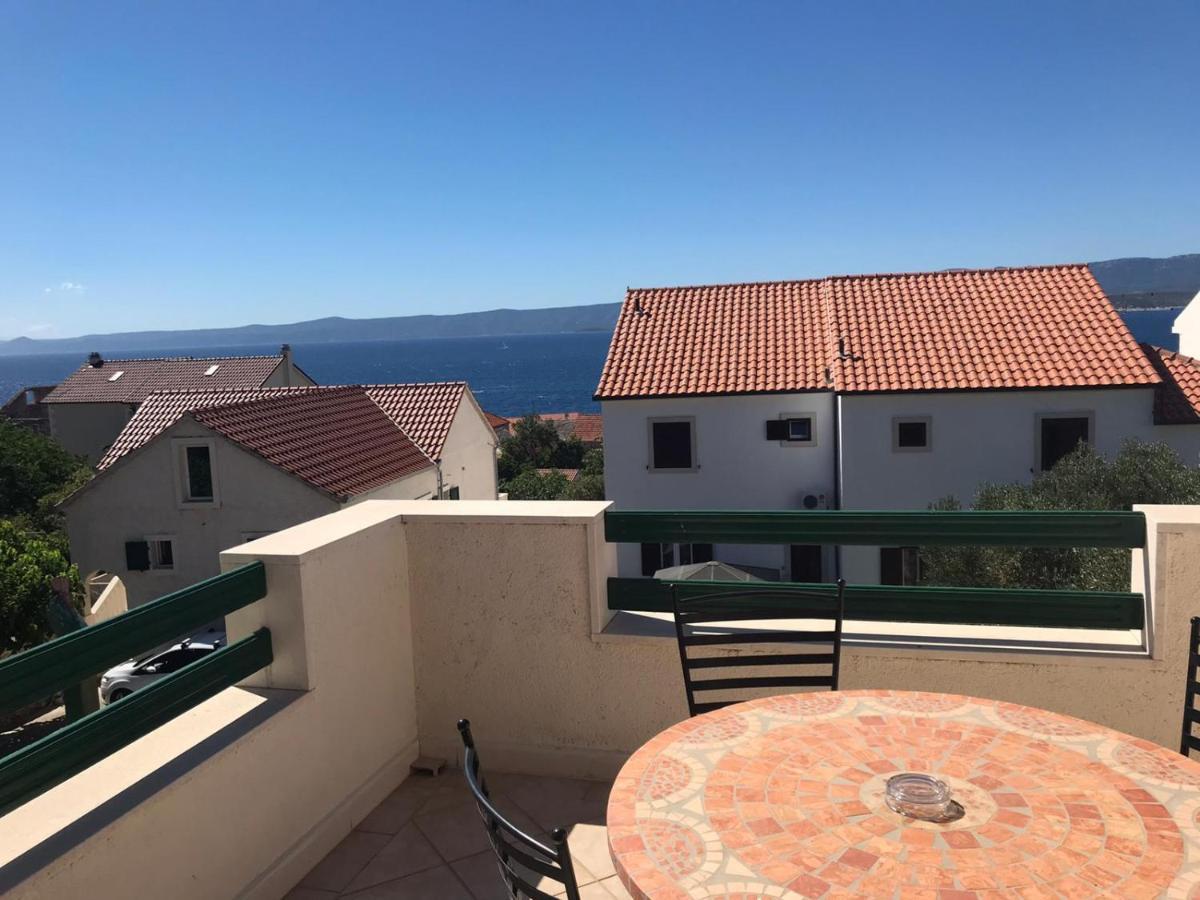 Apartmani Katarina Bol Bagian luar foto