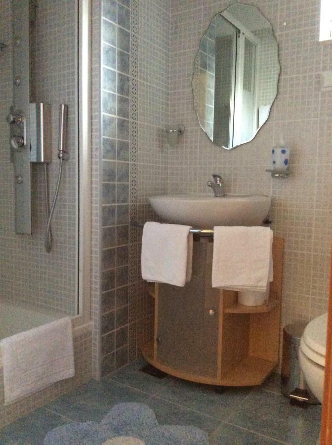 Apartmani Katarina Bol Bagian luar foto