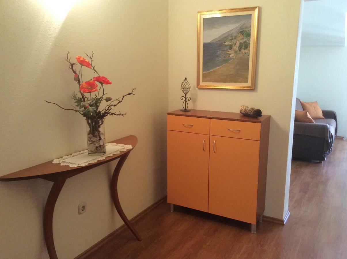 Apartmani Katarina Bol Bagian luar foto